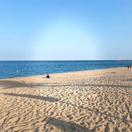 Frente Al Mar * 普拉加德阿罗